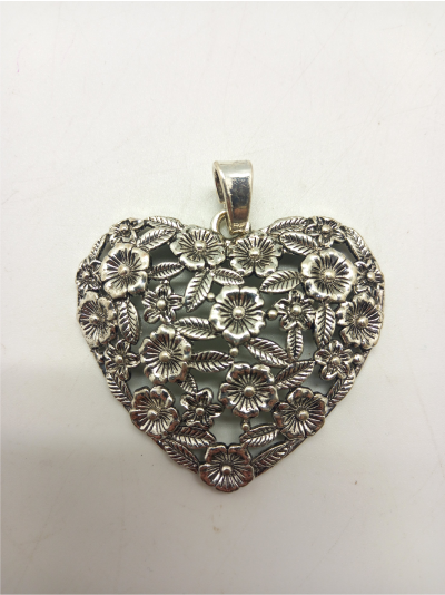 heart-pendant-2