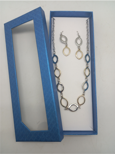looped-necklace