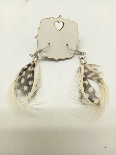 feather-earrings